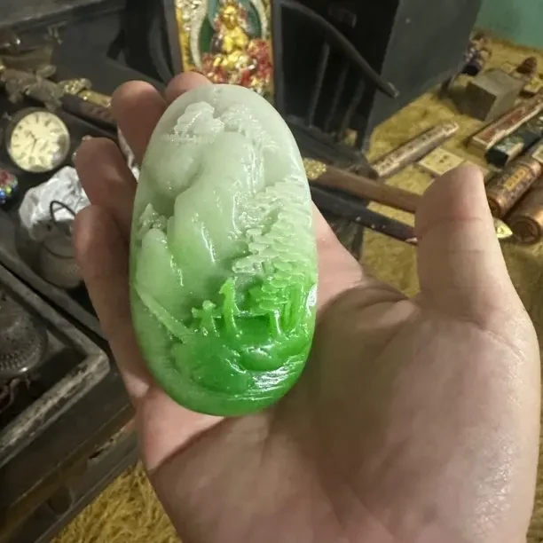 【闪购商品】福利山水手把件雕