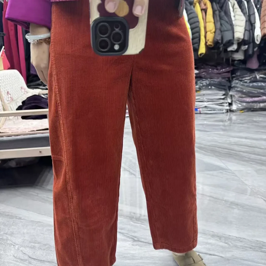 橘红色灯芯绒直筒九分裤