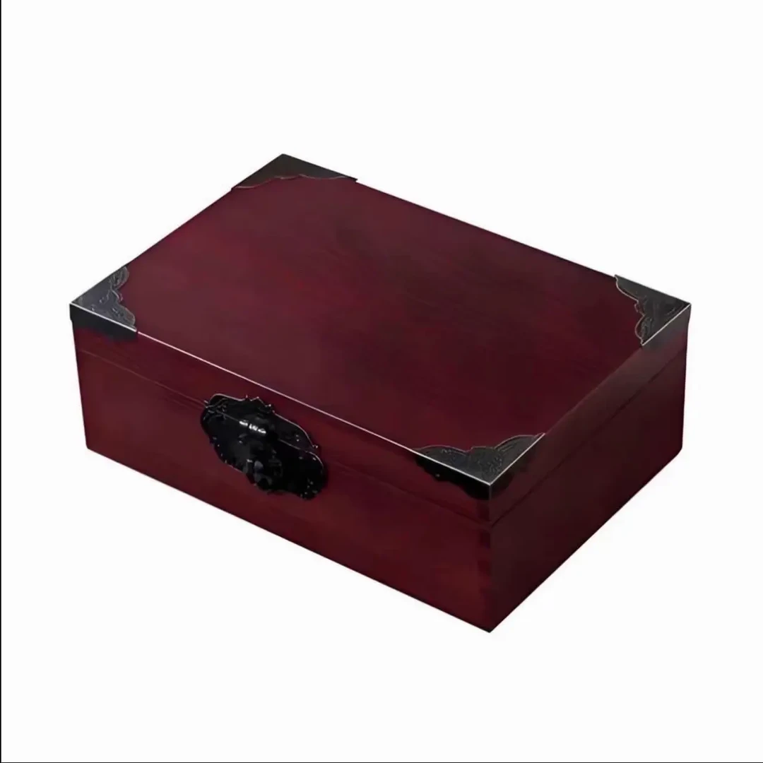 盒子内含车工纪念物