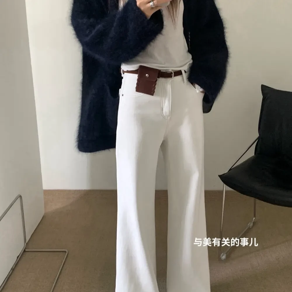 加绒四面弹白色牛仔直筒微喇裤显瘦百搭