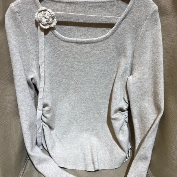 长袖褶皱甜美清新森女T恤外穿t抽绳不规则方领女士交叉修身