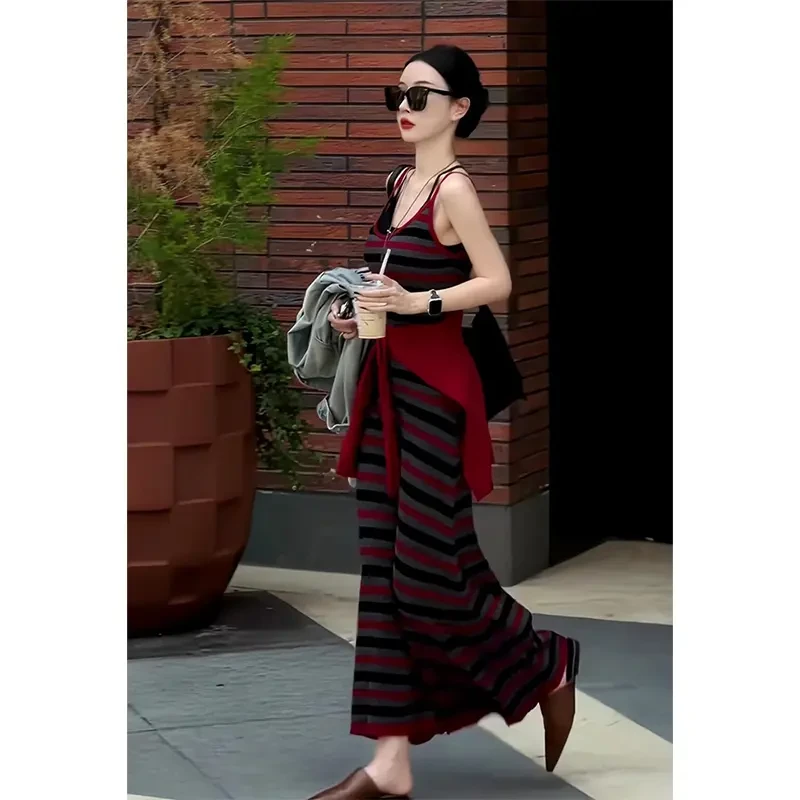 韩系辣妹撞色条纹收腰长裙包臀裙女夏季轻奢小众高级感吊带连衣裙