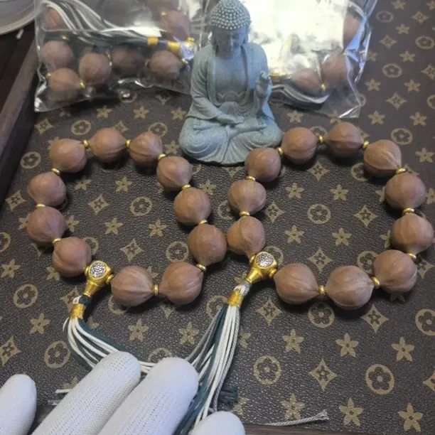 紫皮橄榄核素串、手串    梅林铁核  百年老树，五年老核