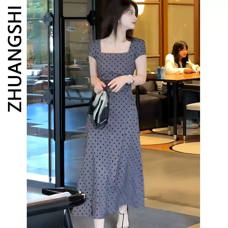 法式复古波点方领连衣裙女夏季小众高级感气质收腰显瘦中长款裙子