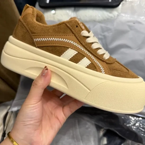 MEET定制时尚休闲鞋厚底增高圆头德训冬季复古板鞋