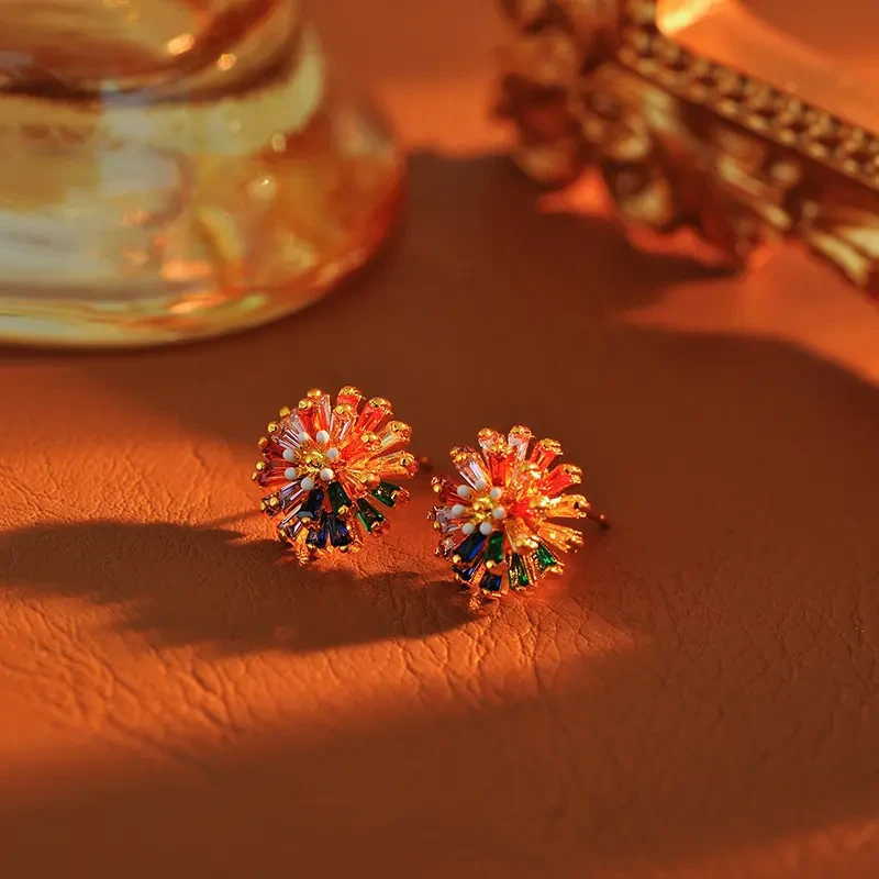 铜合金锆石耳饰 925银针多巴胺耳饰七彩锆石雏菊耳钉彩虹花朵耳环