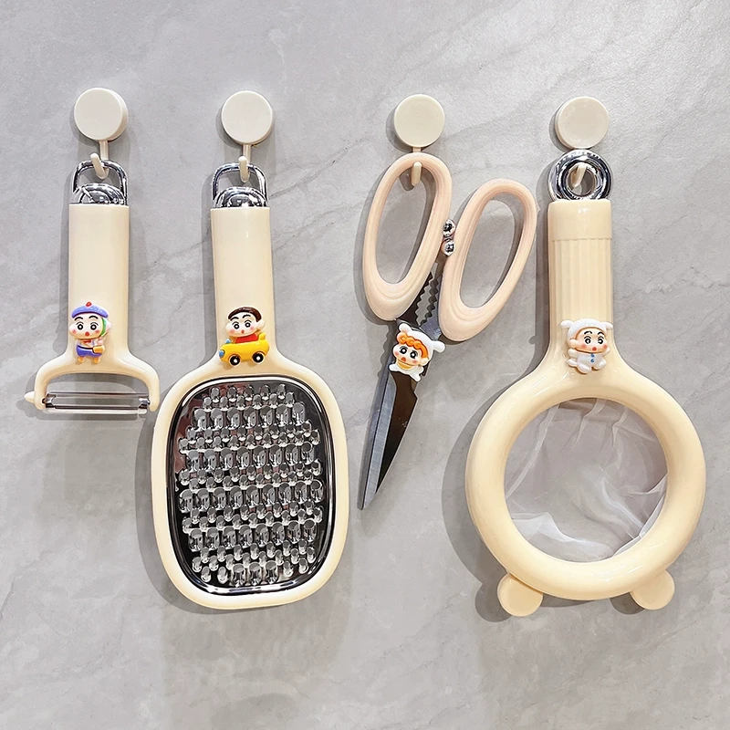 家用厨房小工具可爱卡通蜡笔小新不锈钢剪刀开瓶器削皮器过滤网筛