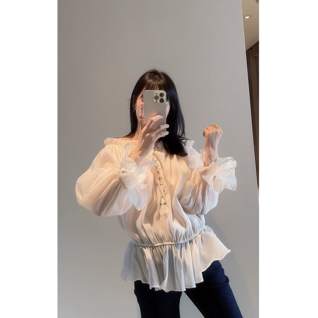 【张静芝】一字肩绑带褶皱荷叶边衬衫