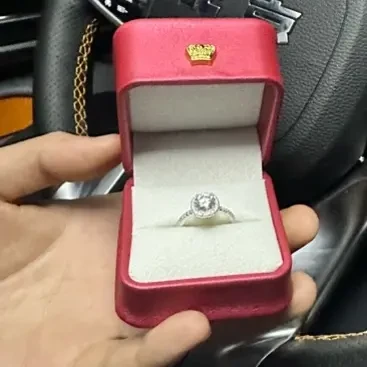 合金合成锆石戒指 莫桑石戒指轻奢简约时尚女款求婚礼物