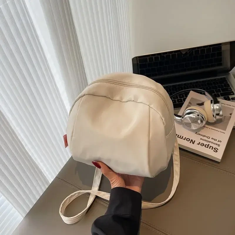 轻便尼龙布小众2025流行新款潮范贝壳包帆布百搭休闲单肩斜挎包G