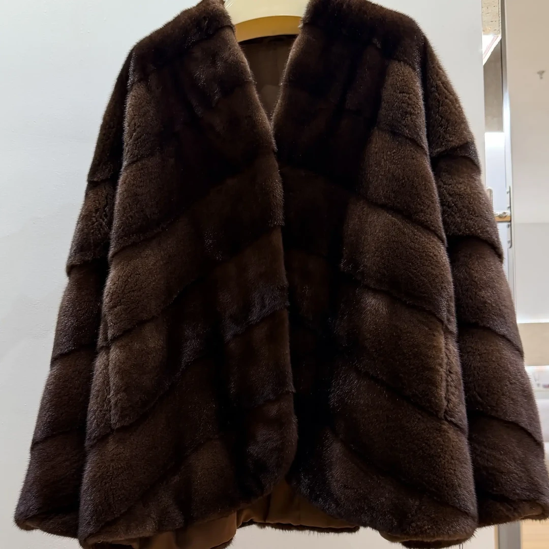 V领短款水貂女士皮草外套时尚百搭秋冬款