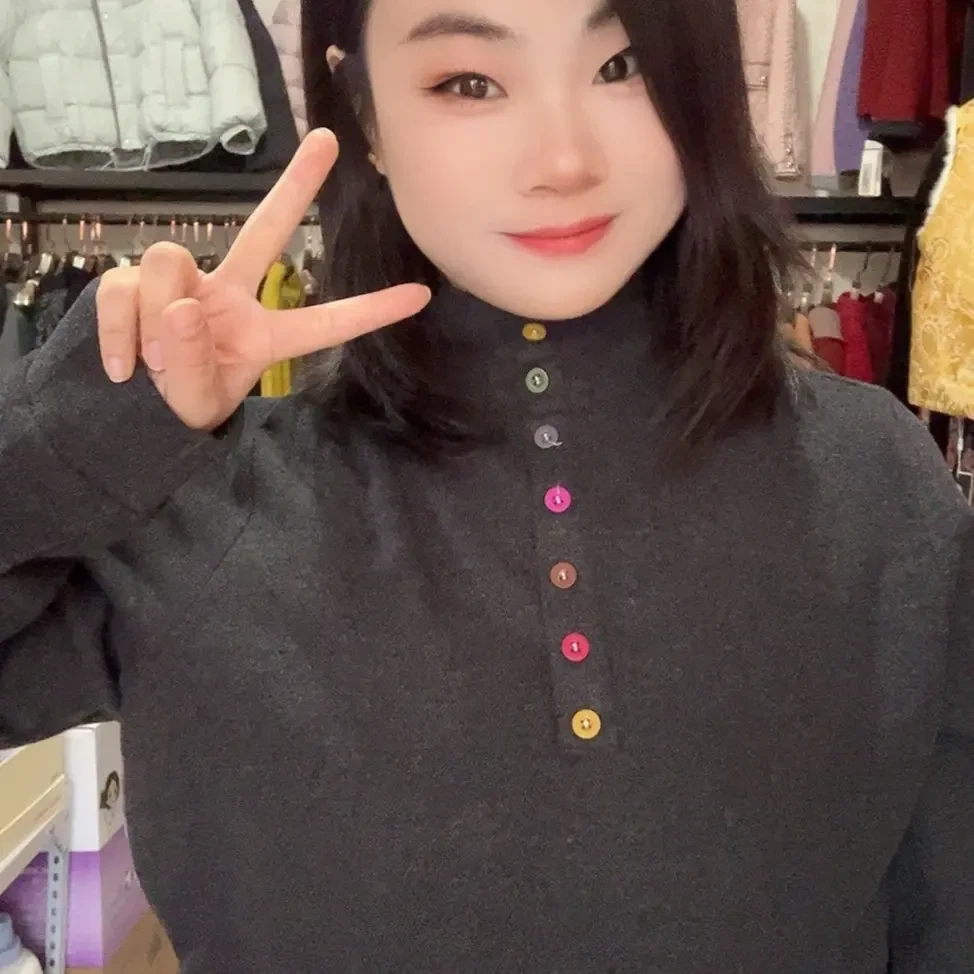 彩扣工艺慕斯绒加绒加厚女士秋冬保暖时尚打底衫