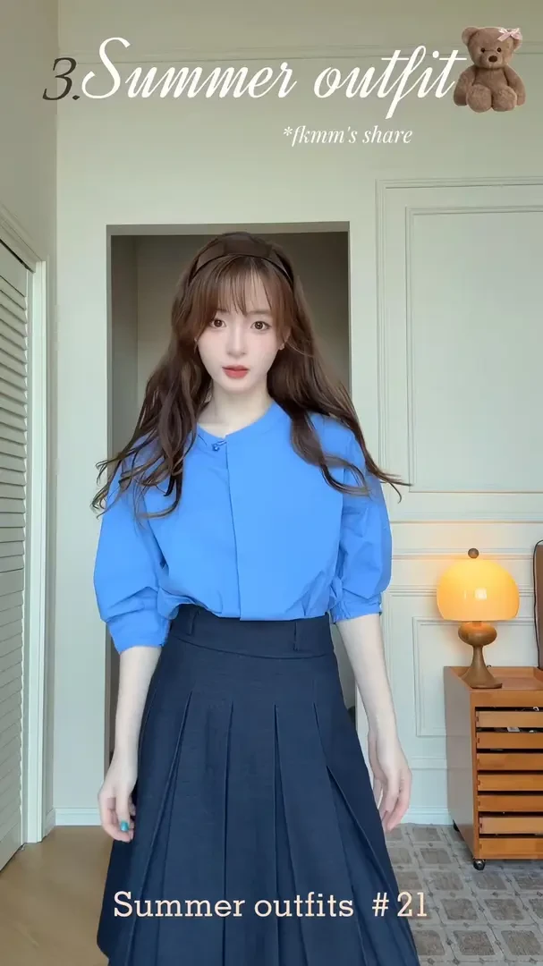 2025秋季新款韩系多巴胺穿搭蓝色圆领衬衫女宽松显瘦洋气上衣