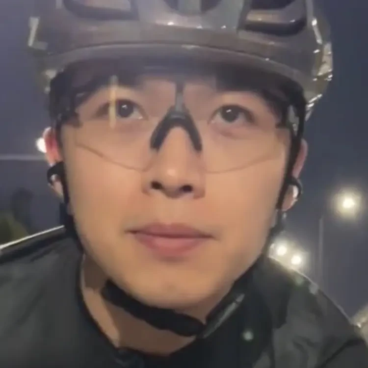 户外运动夜晚骑行护目眼镜男女连体防风沙蚊虫爬山跑步自行车墨镜