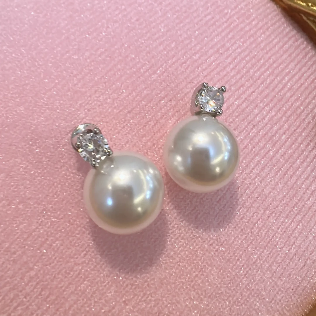 非金属仿珍珠耳饰 白色经典耳环女精致法式日韩时尚耳饰甜美风