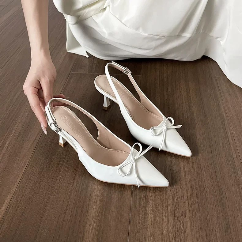 新款甜美蝴蝶结法式尖头后空高跟单鞋白色仙女气质高跟凉鞋女