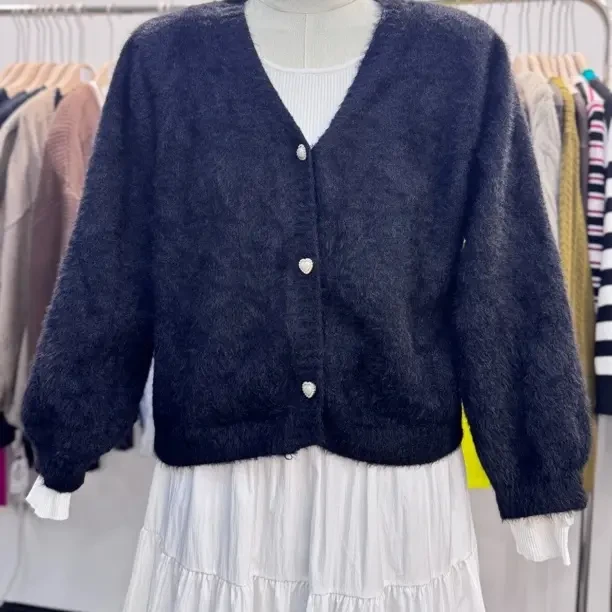 女士法式V领仿貂毛秋冬温柔气质百搭宽松毛衣开衫