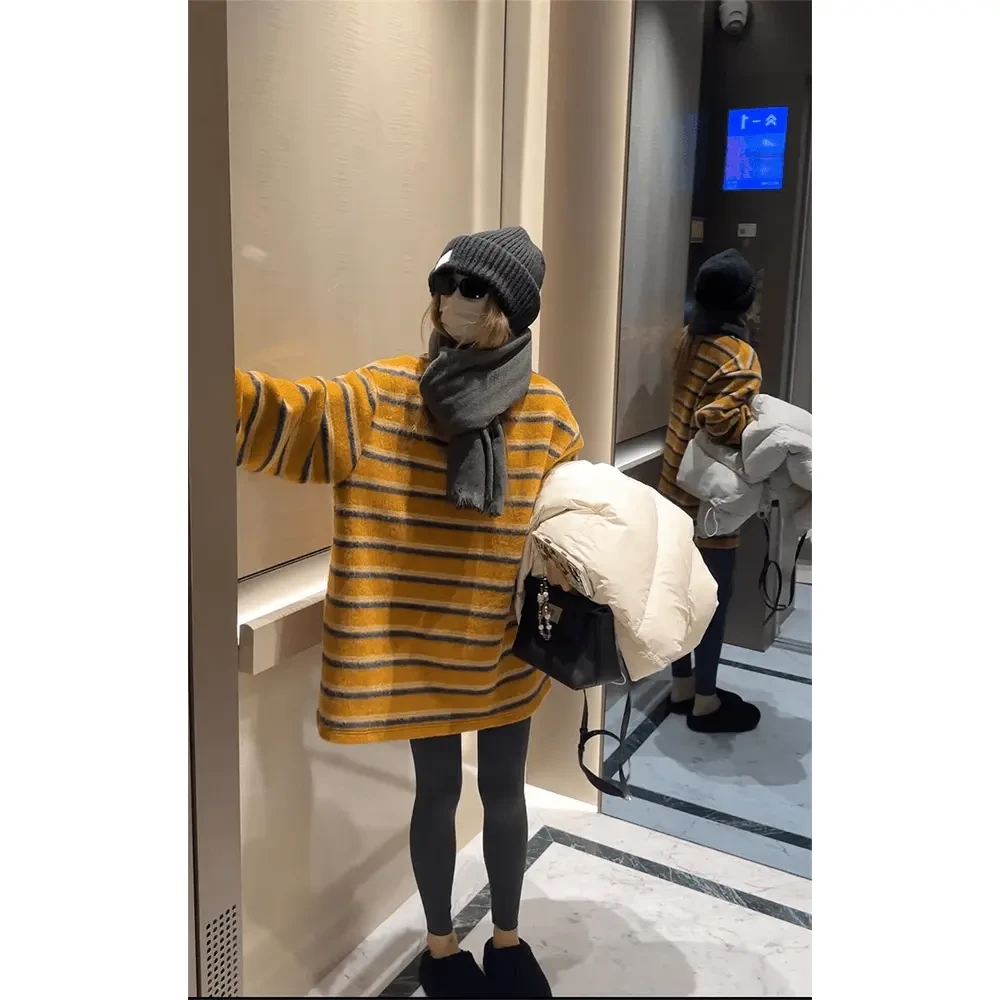 撞色条纹加厚打底毛衣女秋冬季圆领慵懒风宽松保暖中长款长袖上衣