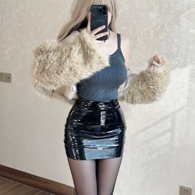 漆皮pu半身裙女亮面秋冬性感紧身黑色a字高腰包臀亮皮短裙小皮裙