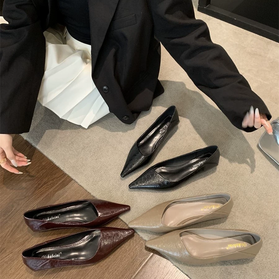 气质低跟浅口尖头单鞋女2025春秋新款法式复古一脚蹬通勤鞋工作鞋