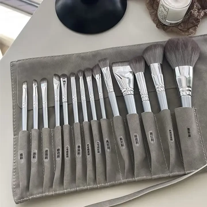 软刷毛化妆刷套装含眼影刷