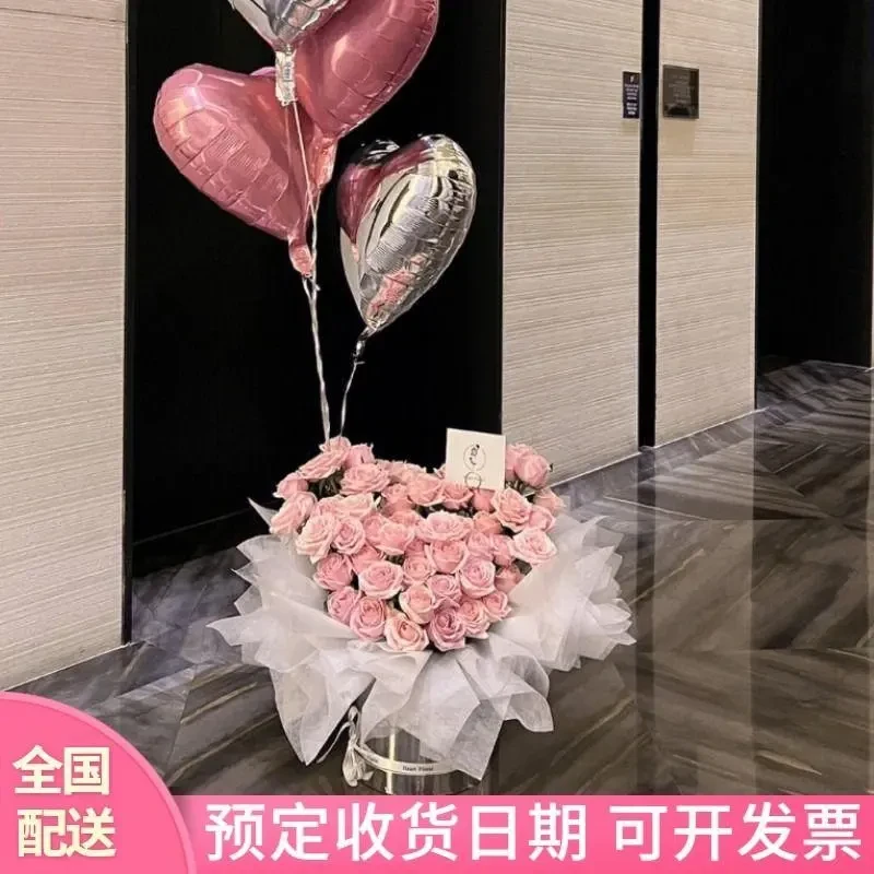 真花创意生日礼物送男女朋友闺蜜抱抱桶鲜花速递同城生日鲜花