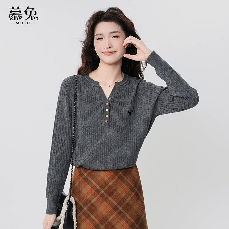 慕兔韩系灰色蝴蝶结刺绣上衣女2025春季新款小个子正肩长袖针织衫