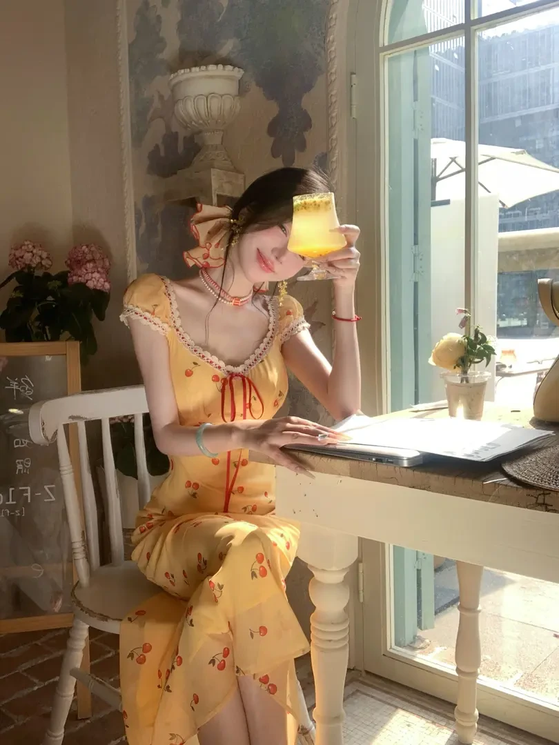 樱桃蜜酿  樱桃V领拼接设计吊带连衣裙两个版本收腰显瘦长裙子女