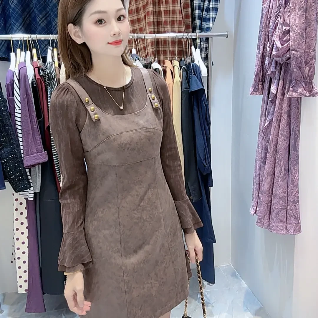 635复古印花喇叭袖网纱打底衫吊带裙套装