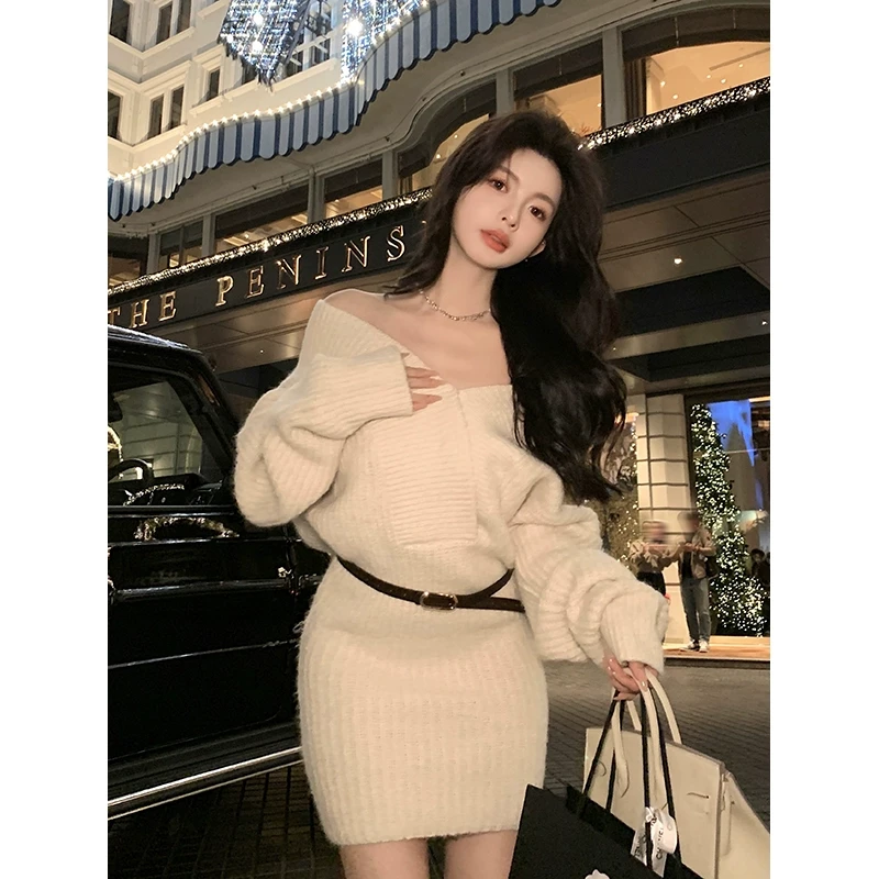 【QIUROUYAO邱肉瑶】修身毛织包臀V领连衣裙女显瘦百搭包臀裙