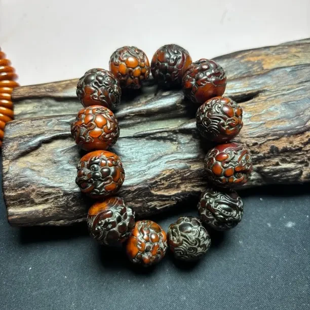 卡20 西藏牧区老牦牛角雕刻貔貅手串