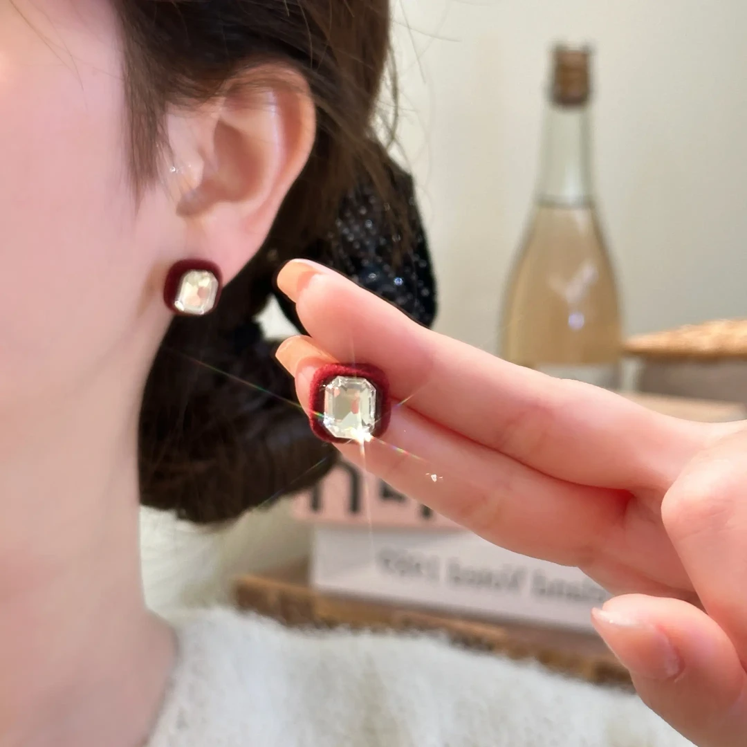 铜合金锆石耳饰  【020】复古港风红色方形耳钉轻奢高级感气质优雅