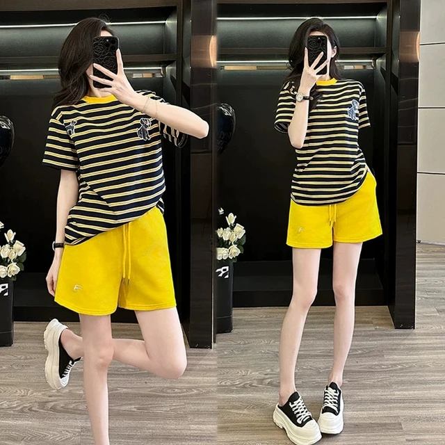 休闲运动套装女2025夏季新款时尚洋气减龄条纹短袖上衣短裤两件套