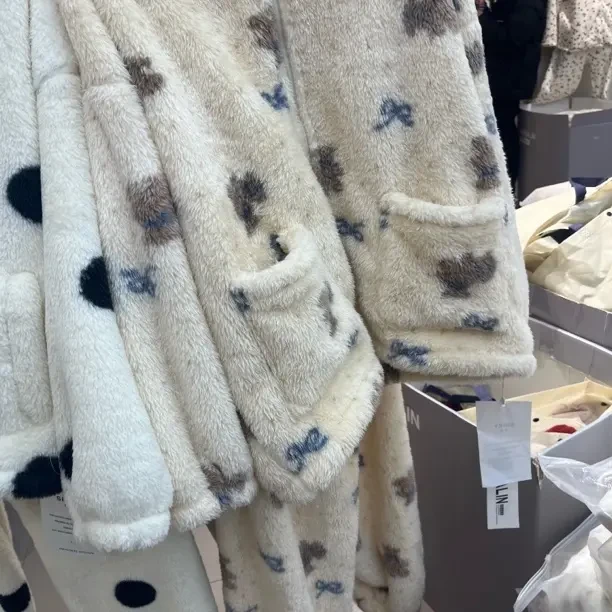 冬季加厚珊瑚绒蝴蝶结小熊印花保暖可外穿宽松家居服套装秋冬