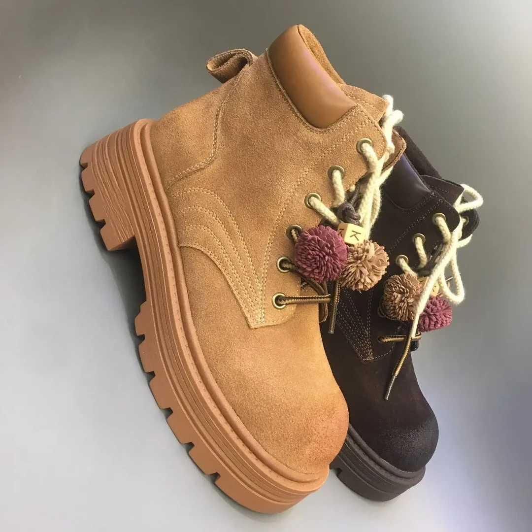 古典卡卡厚底款秋冬英伦风工装风马丁靴系带款