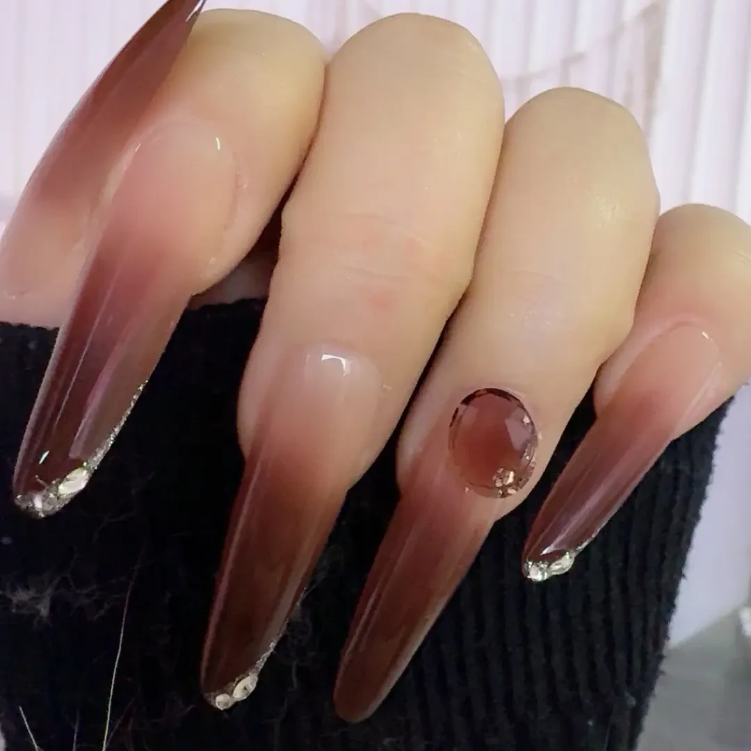 新款纯手工显白高级感渐变红色穿戴甲美甲片