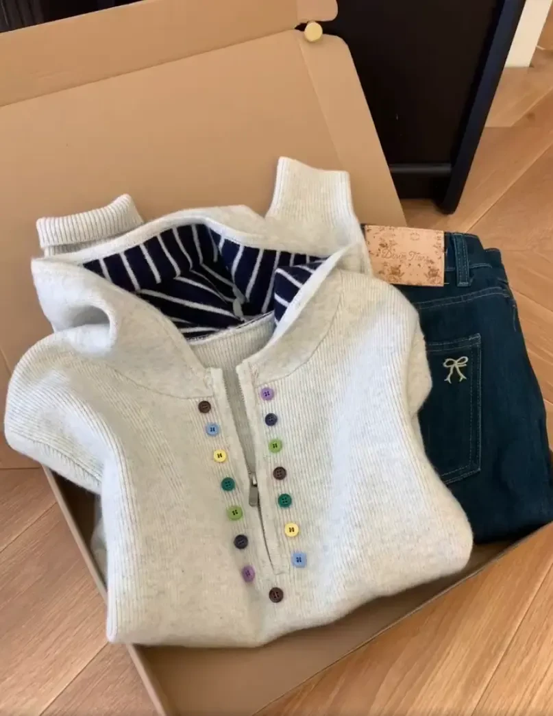 2025秋冬新款韩系半拉链彩色扣子连帽针织毛衣气质高级感针织上衣