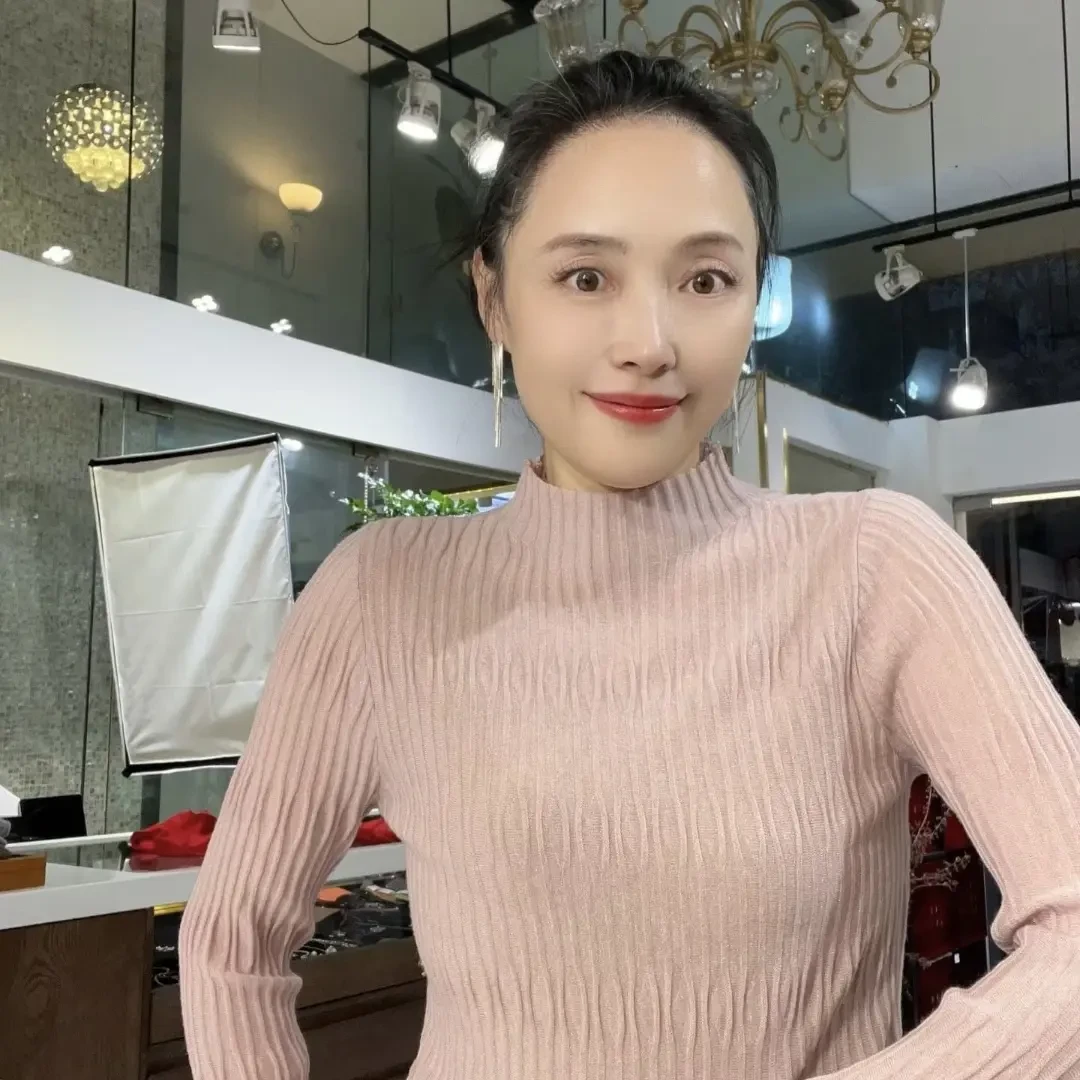 秋冬高奢风羊毛水溶亮丝半高领褶皱显瘦针织打底衫