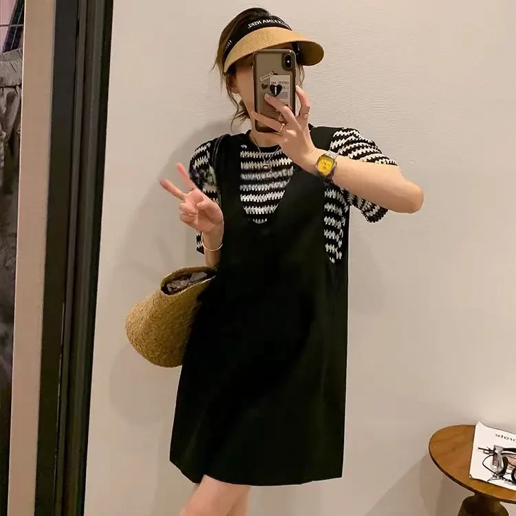夏季休闲时尚显瘦条纹T恤黑色背带裤两件套大码短袖宽松减龄套装