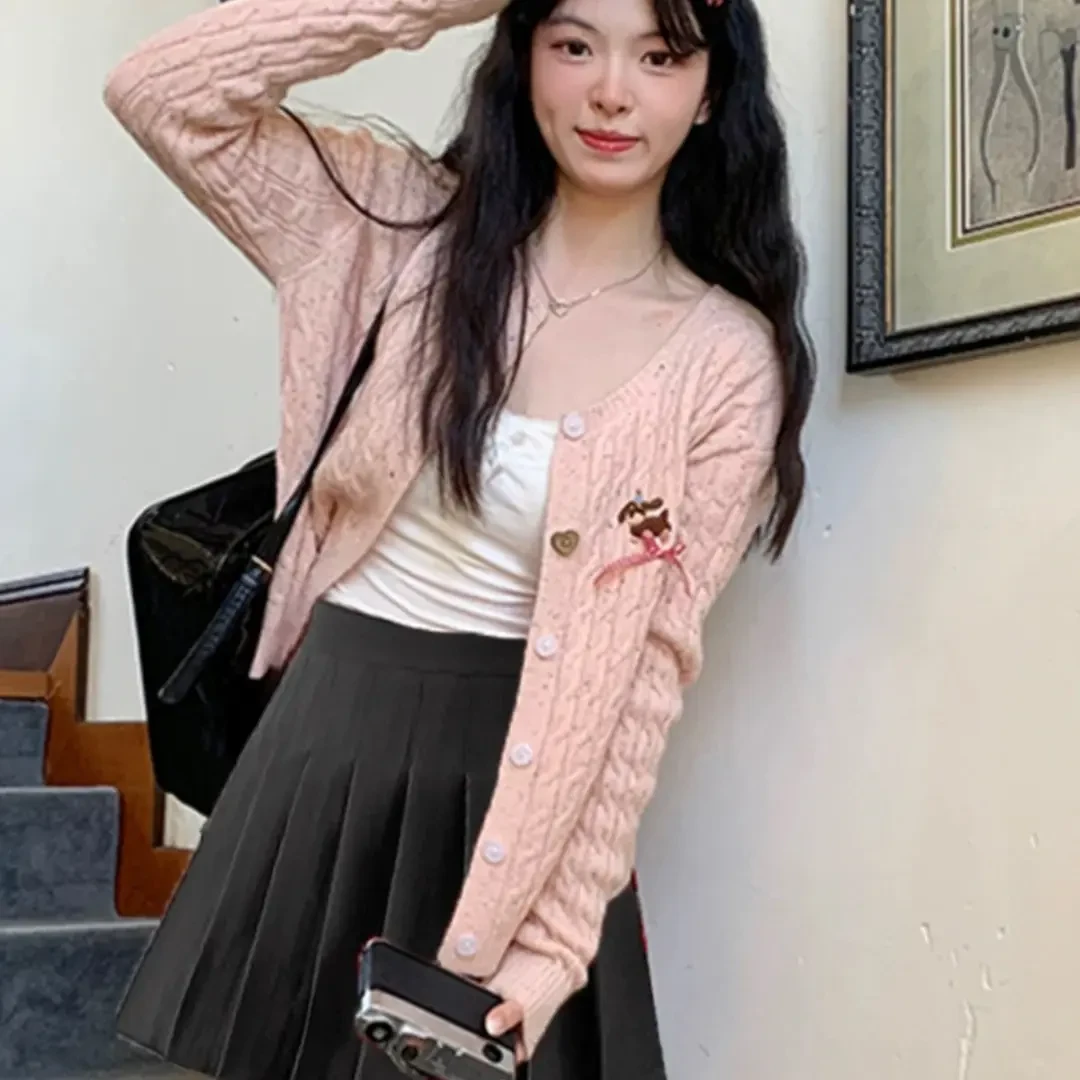 秋季粉色甜美毛衣外套女圆领开衫洋气针韩版女款秋季短款毛衣开衫