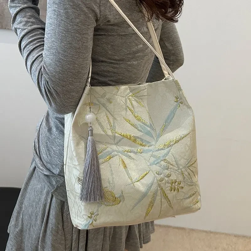 新中式国风大容量刺绣包包女2025新款夏季上班通勤单肩包托特包qt