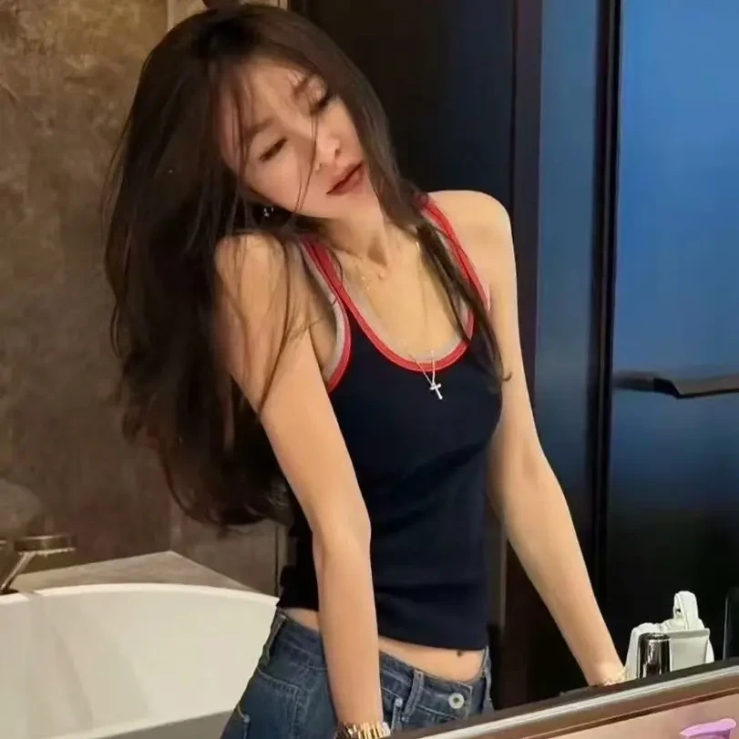 纯欲露锁骨撞色无袖背心女2025年夏季新款内搭外穿修身显瘦上衣潮