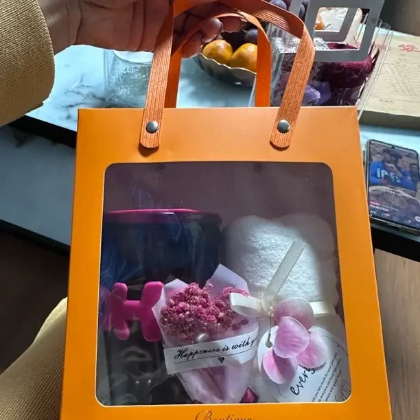 透明开窗手提礼品袋可定制公司活动伴手礼包装袋