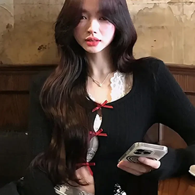 小众蝴蝶结套装镂空制服包臀女长袖V领短款T恤纯色