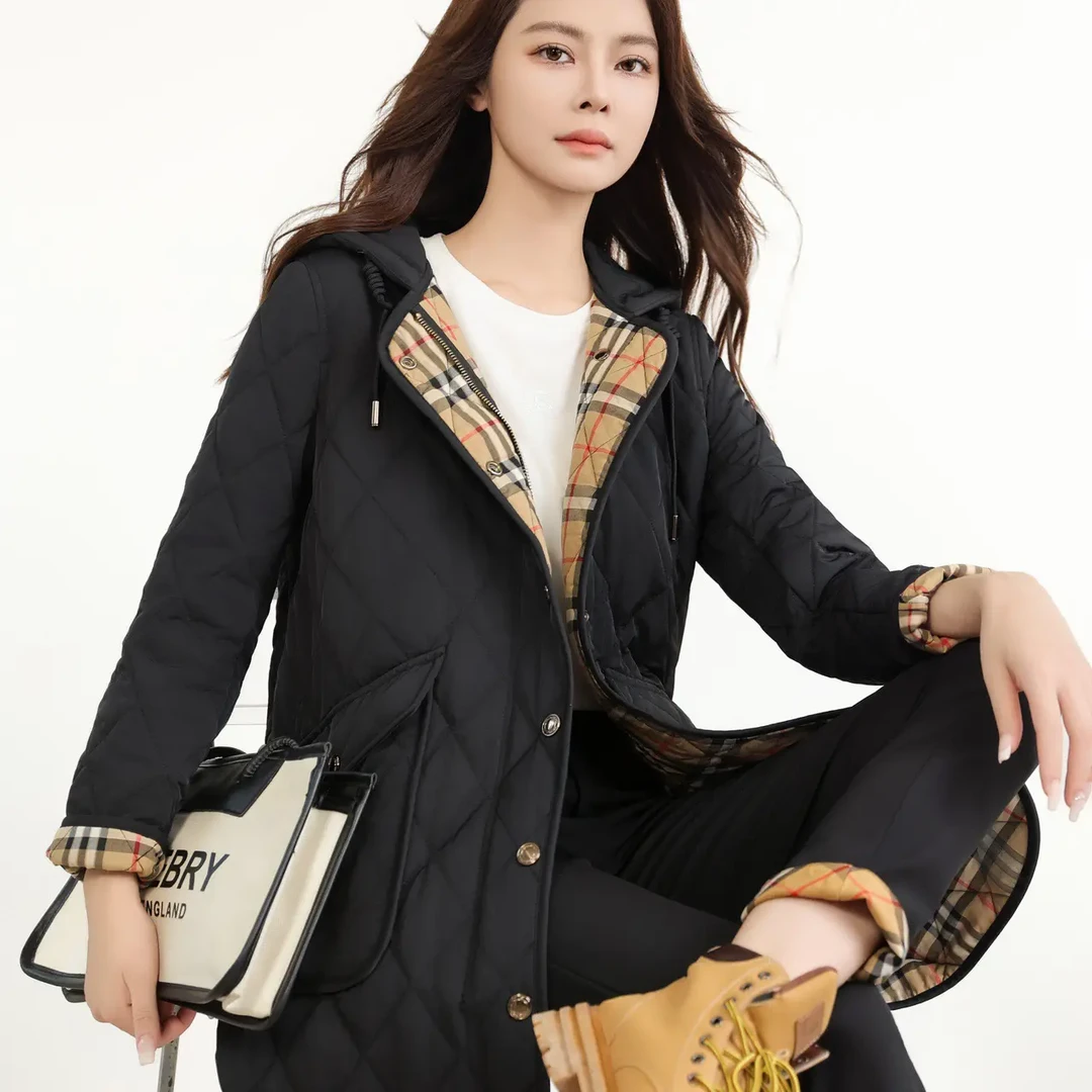 时尚新款秋冬女士长款加厚菱格格纹棉服外套