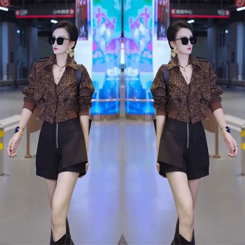 秋冬气质高端欧货女款春秋复古豹纹外套印花拼接短款洋气棕色外套