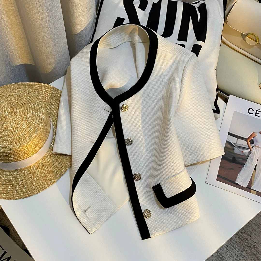2025年夏季新款白色拼接高级感名媛小香风短外套女轻奢简约上衣潮