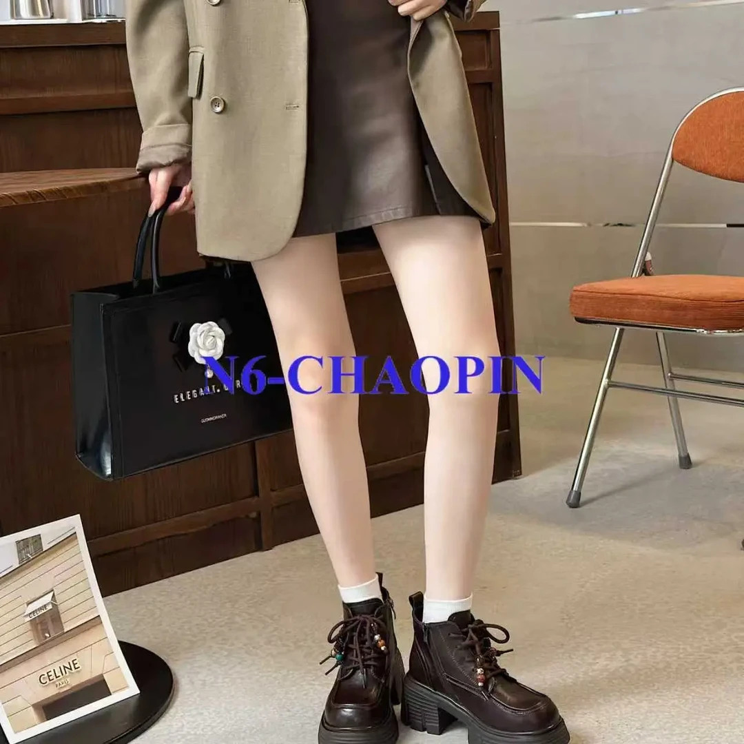 时装靴加绒马丁靴女秋冬英伦风粗跟厚底短靴软皮保暖防滑百搭