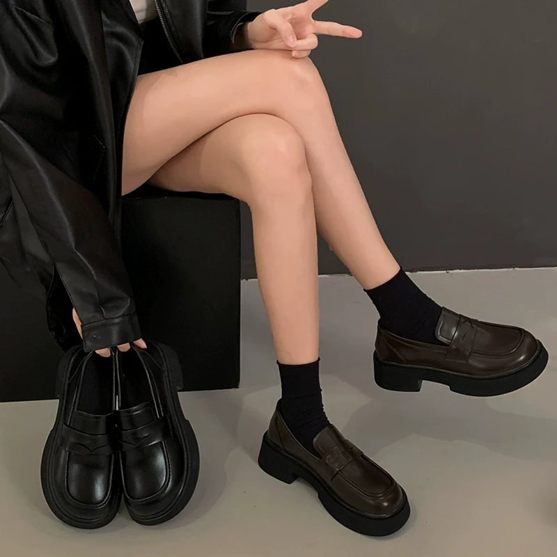 贾不假日系单鞋女2025春季新款网红超火复古时尚厚底一脚蹬乐福鞋