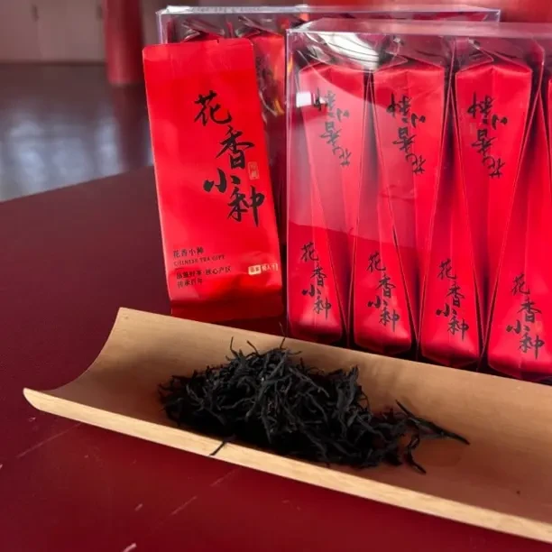 黎平县高屯桂花台红茶60g花香小种花香味入口微甜
